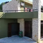 Khaki *