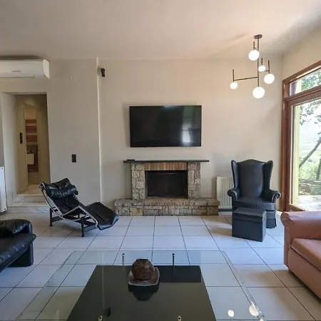 Villa Khaki Fichti
